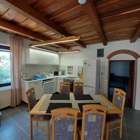 Apartment Casa Georgio Vendeghaz *