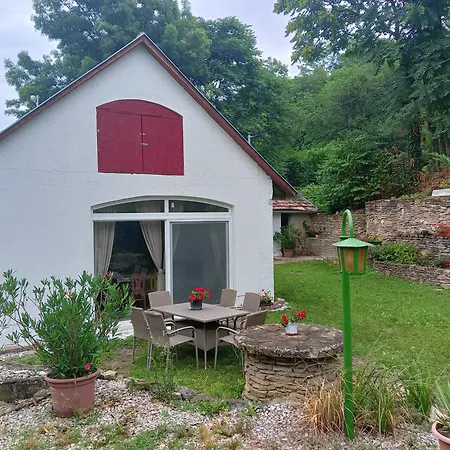 Apartament Casa Georgio Vendeghaz