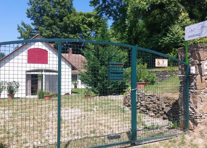 Casa Georgio Vendeghaz アパート